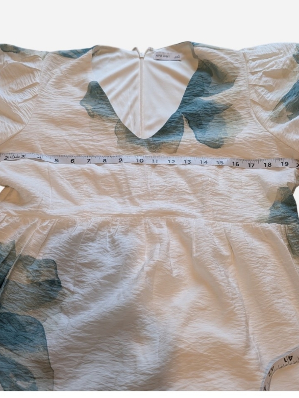 Nine West Cream Dress with Green Leaf Pattern - Picture 7 of 14